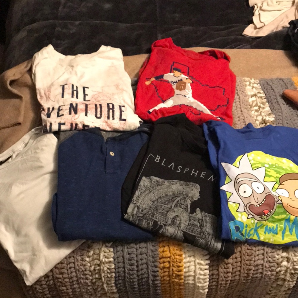 Lot of men’s shirt all size large and xl gap/H&M/American eagle